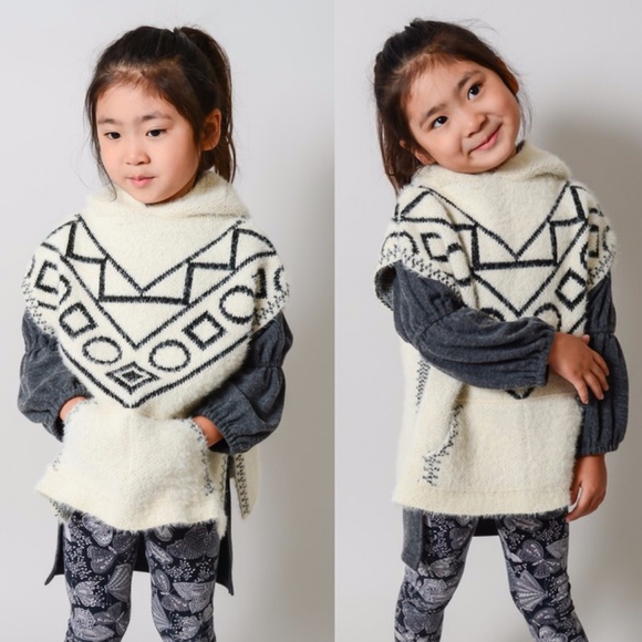 Other - Softest kids fuzzy kangaroo pocket Hoodie Poncho